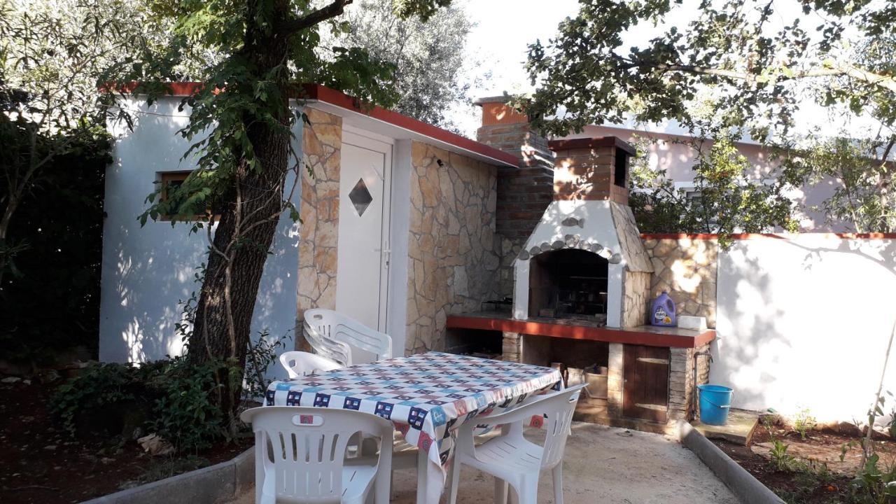 Apartmani Mia Ližnjan Exteriér fotografie