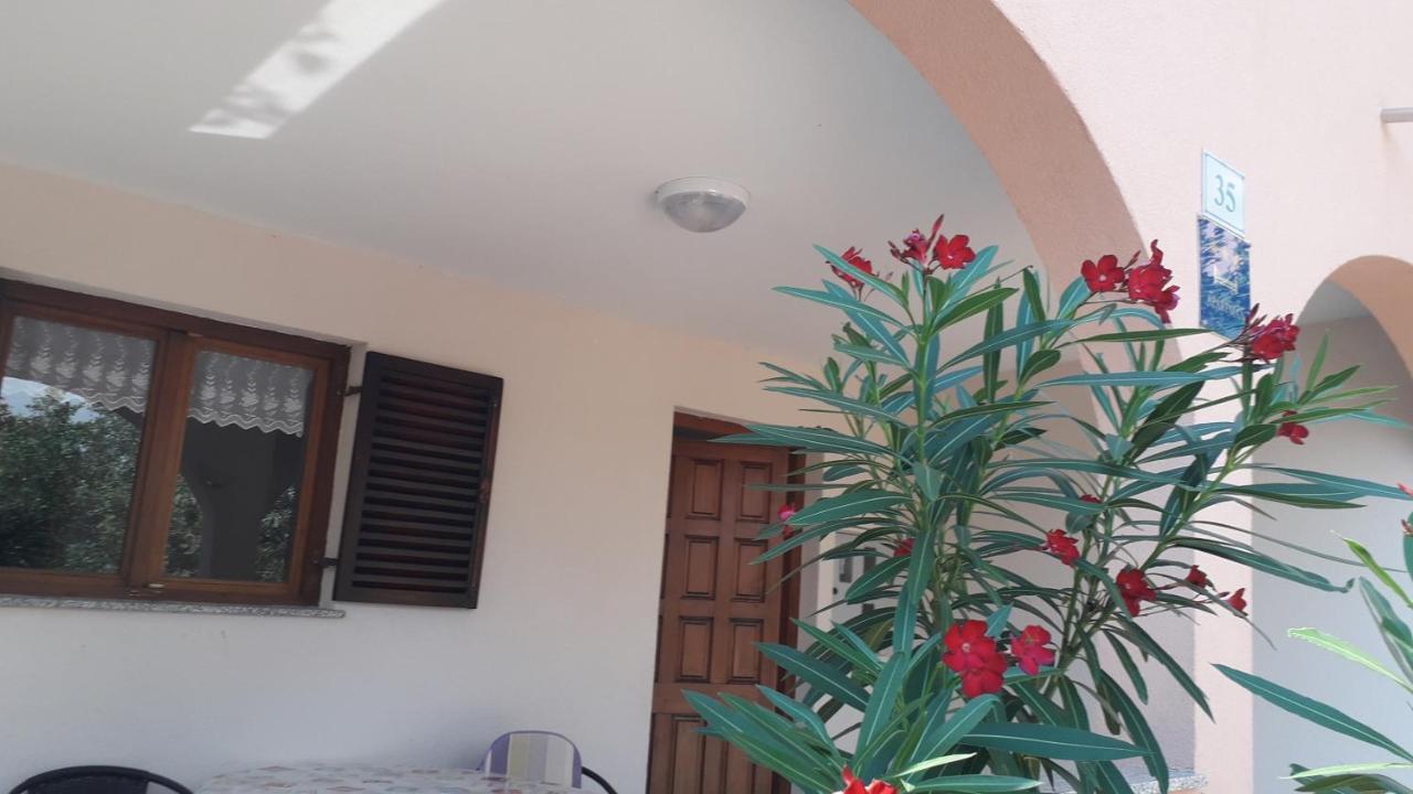 Apartmani Mia Ližnjan Exteriér fotografie