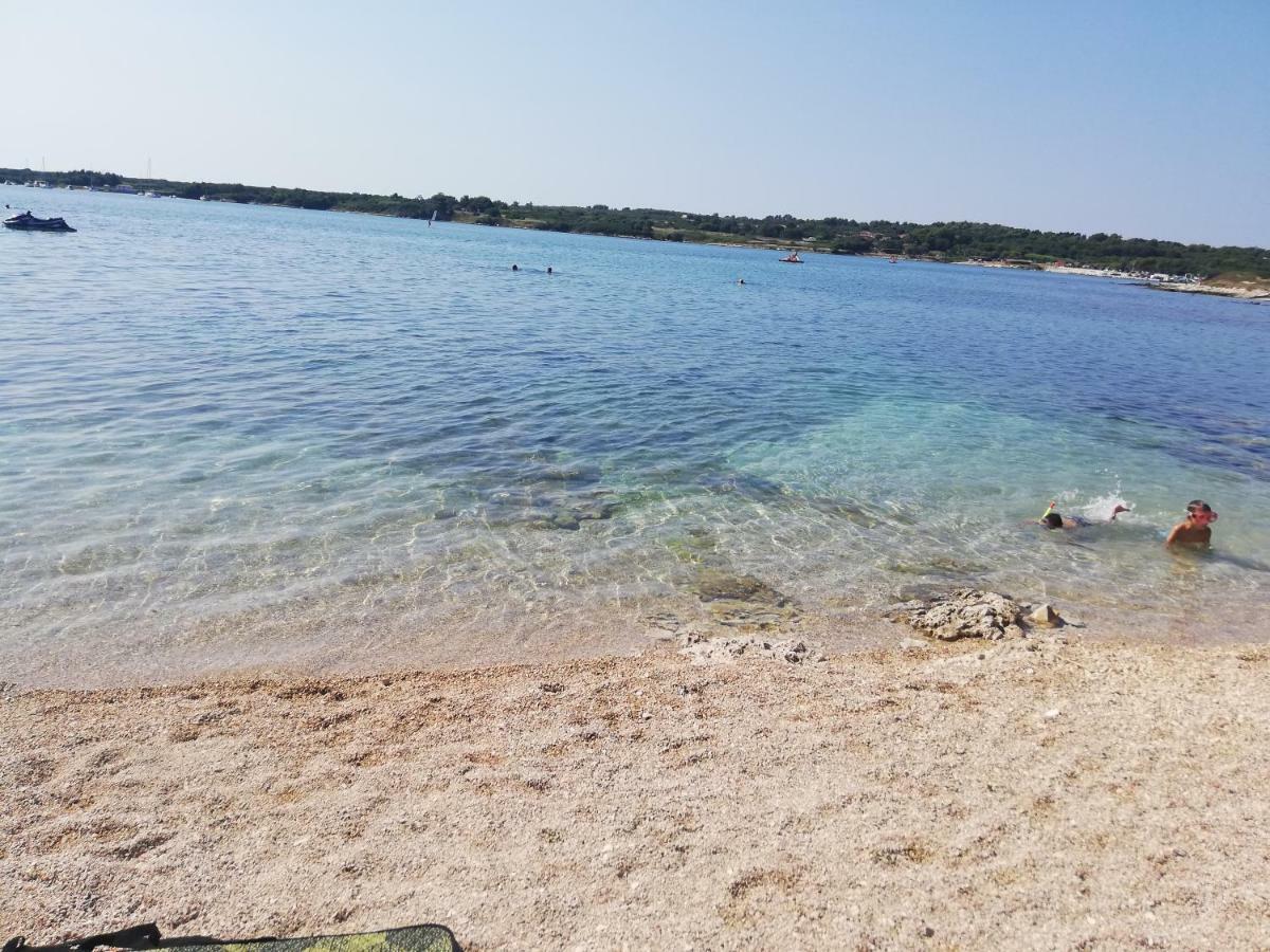Apartmani Mia Ližnjan Exteriér fotografie