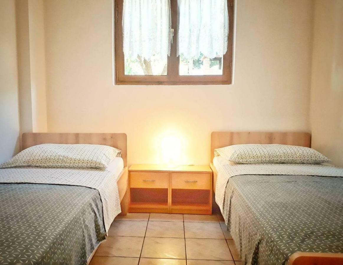 Apartmani Mia Ližnjan Exteriér fotografie