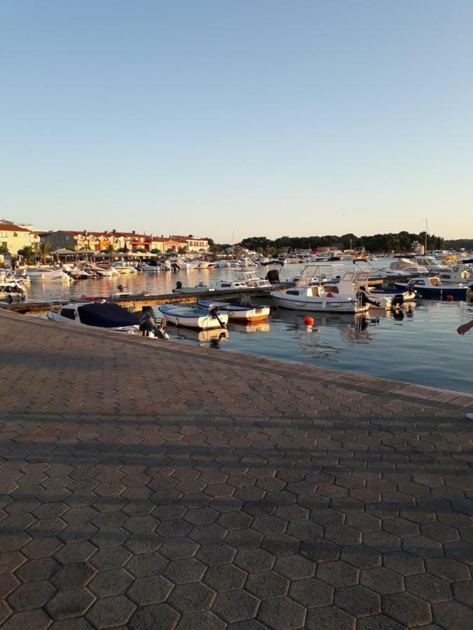 Apartmani Mia Ližnjan Exteriér fotografie