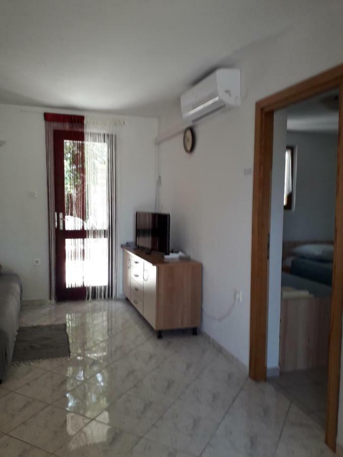 Apartmani Mia Ližnjan Exteriér fotografie