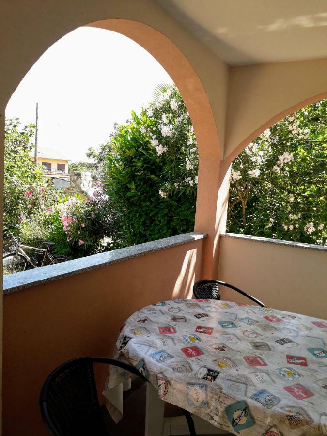 Apartmani Mia Ližnjan Exteriér fotografie