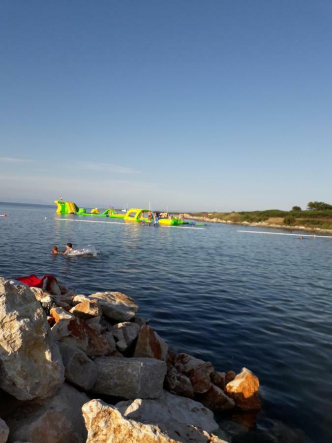 Apartmani Mia Ližnjan Exteriér fotografie