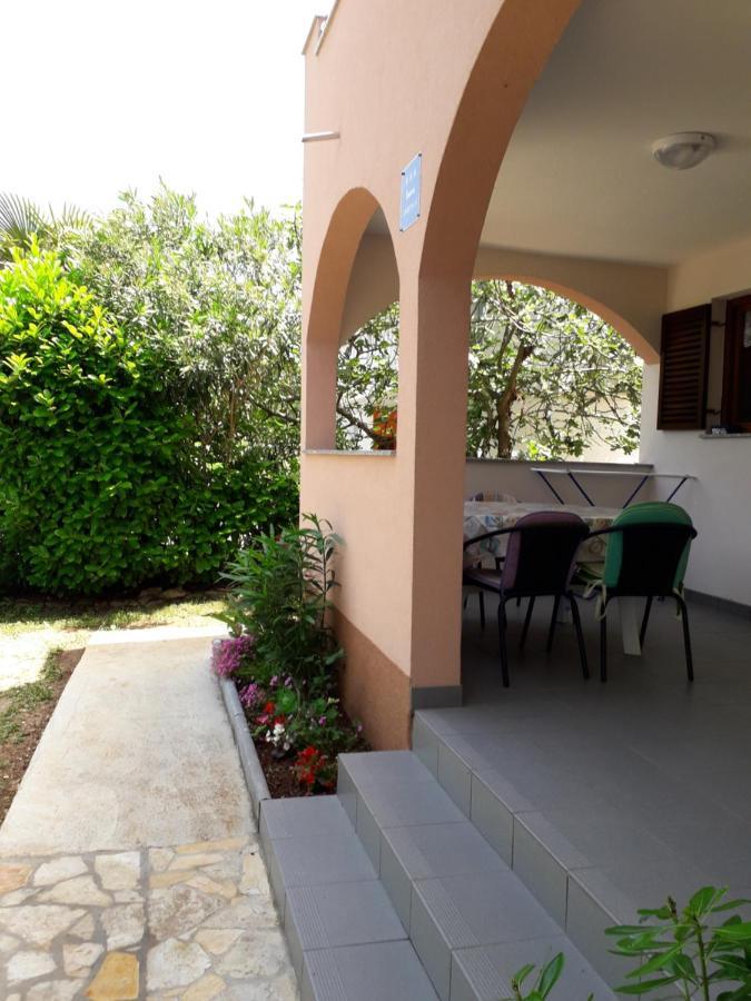 Apartmani Mia Ližnjan Exteriér fotografie
